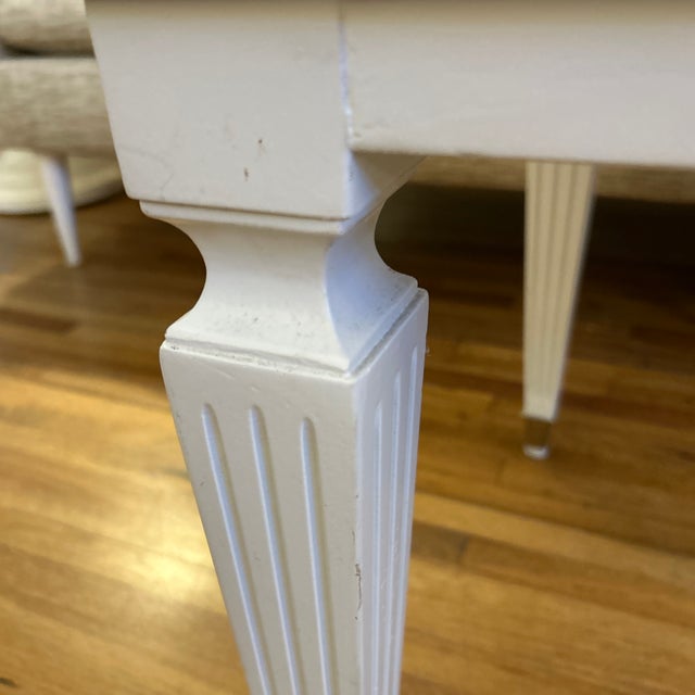 Yellow Glam Hollywood Regency - Style Painted White End Table With White Marble Top & Fluted Legs For Sale - Image 8 of 12