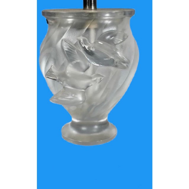 1930s 1930s Lalique French Art Deco Frosted Lead Crystal Lamp Sign in Script. For Sale - Image 5 of 10