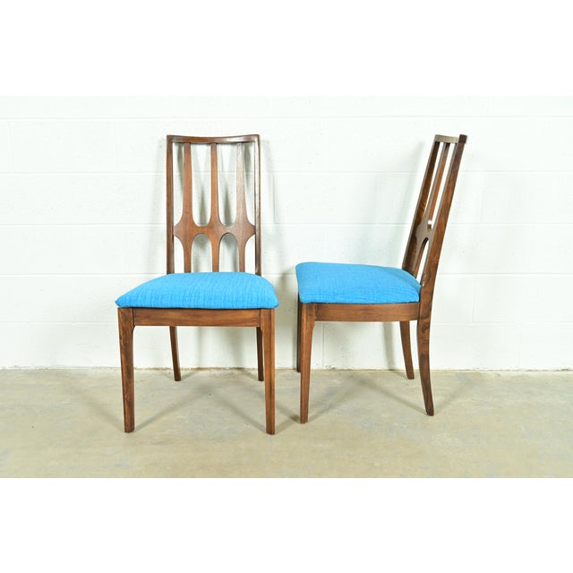 Broyhill Brasilia Mid-Century Modern Sculpted Walnut Dining Chairs, Set of Six For Sale In South Bend - Image 6 of 12