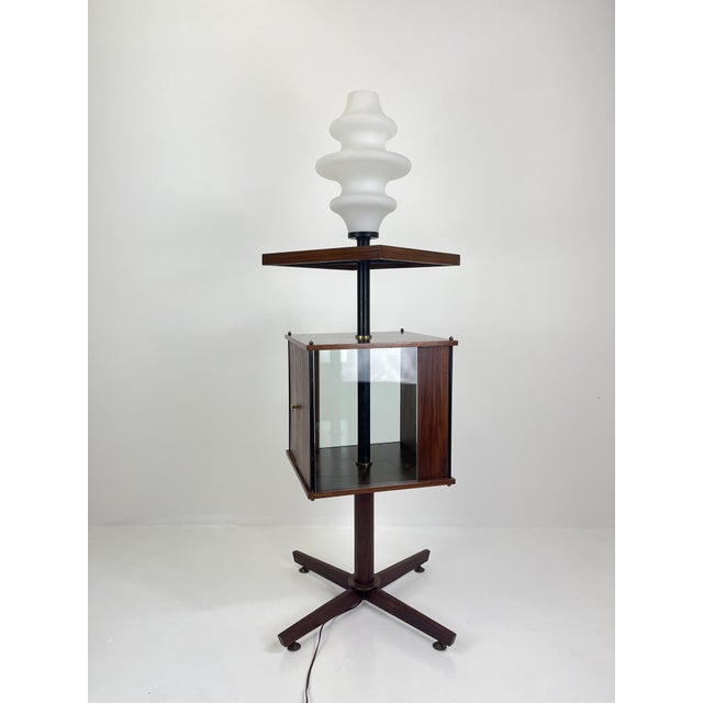 Illuminated Rotating Cabinet in the style of Ico Parisi, Italy, 1960s For Sale - Image 6 of 18