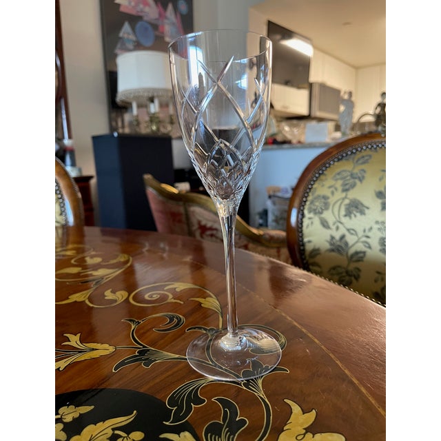 A beautiful Waterford Crystal flute champagne goblet in the classic Lismore pattern. This elegant goblet features the...
