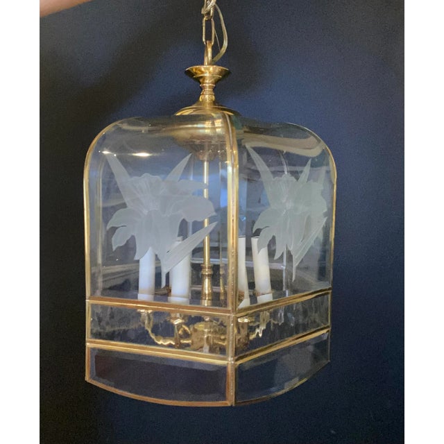 Art Deco Vintage Art Deco Lucite Waterfall Edge Chandelier With Etched Irises 1980s For Sale - Image 3 of 8