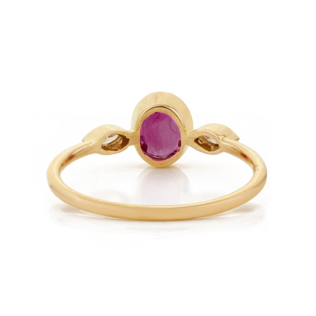 Modern Ruby & Marquise Diamond Three-Stone Bezel Set Ring 14k Yellow Gold Size 8 For Sale - Image 10 of 16