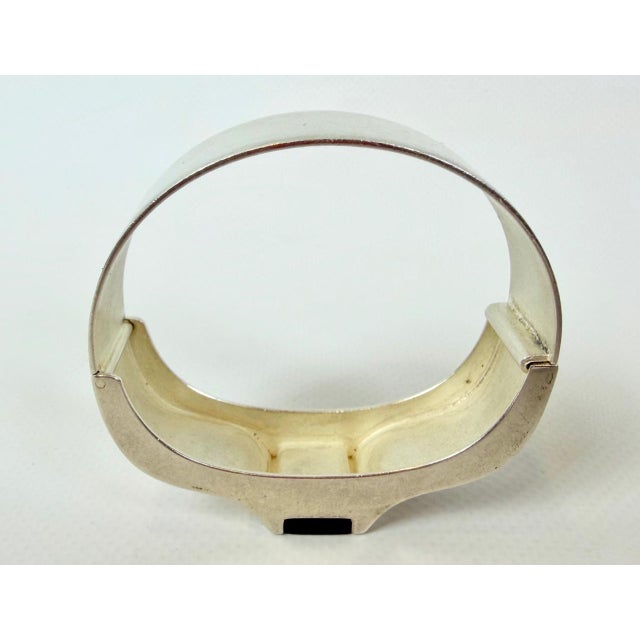Silver Mid-Century Modern Finnish Sterling Silver and Tiger Eye Bangle Bracelet by Raimo Keskinen for Lahti, 1970s For Sale - Image 8 of 11