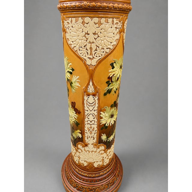 1913 English Cream Porcelain Floral Pedestal For Sale - Image 11 of 12
