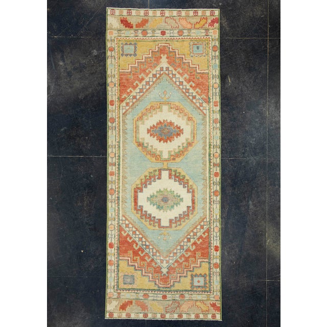 Tan Turkish Oushak Rug 2'10" x 7'8" #18109 For Sale - Image 8 of 8