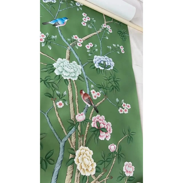 If you love the look of De Gournay wallpaper but not the price, this is for you. The listed price is for 7 panels of 36"...