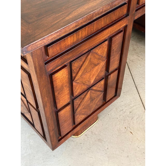 Walnut Desk in the style of Paolo Buffa, 1950s For Sale - Image 10 of 18