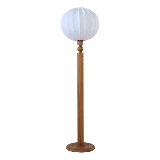 Scandinavian Modern Sculptural Floor Lamp in Pine by Uno Kristiansson for Luxus, 1970s For Sale