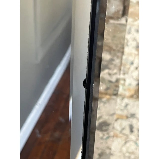 Bernhardt 1970s Hollywood Regency Mirrored Pedestal Table Attributed to Mansion Janson For Sale - Image 4 of 7