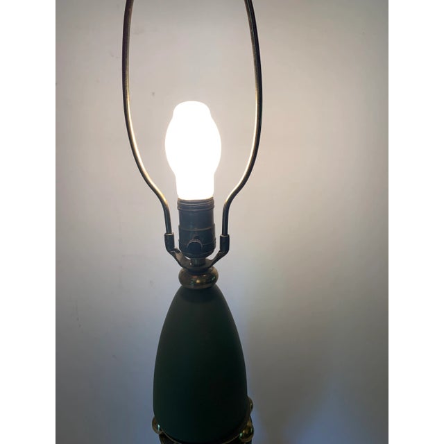 1950’s Mid-Century Modern Green and Gold Atomic Ceramic Lamp For Sale - Image 9 of 10
