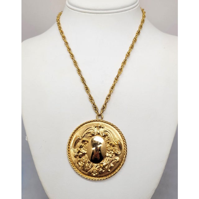 1960s Vintage 1960s Signed Napier Baroque Style Goldtone Round Pendant Necklace For Sale - Image 5 of 9