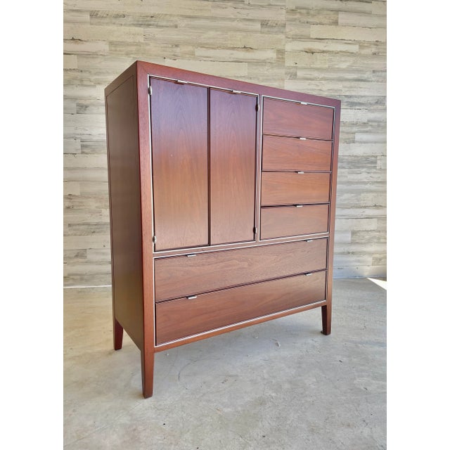 Mid 20th Century Drexel Viewpoint 70 Gentlemen’s Chest \ Dresser For Sale - Image 5 of 13
