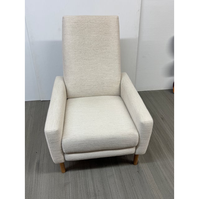 Traditional Design Within Reach Flight Recliner, Tall For Sale - Image 3 of 12