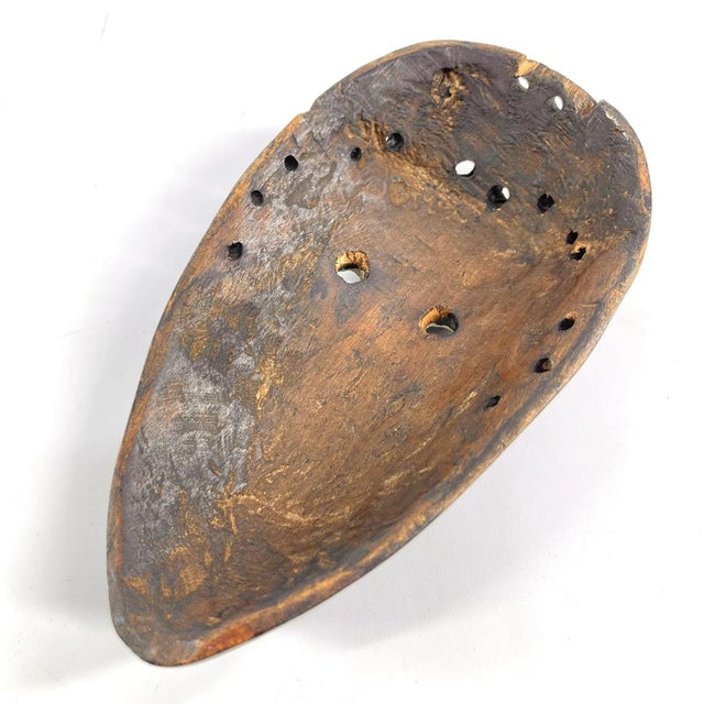This African mask comes from Liberia and CÃ´te d'Ivoire by the Dan people. This mask retains all the qualities of a...