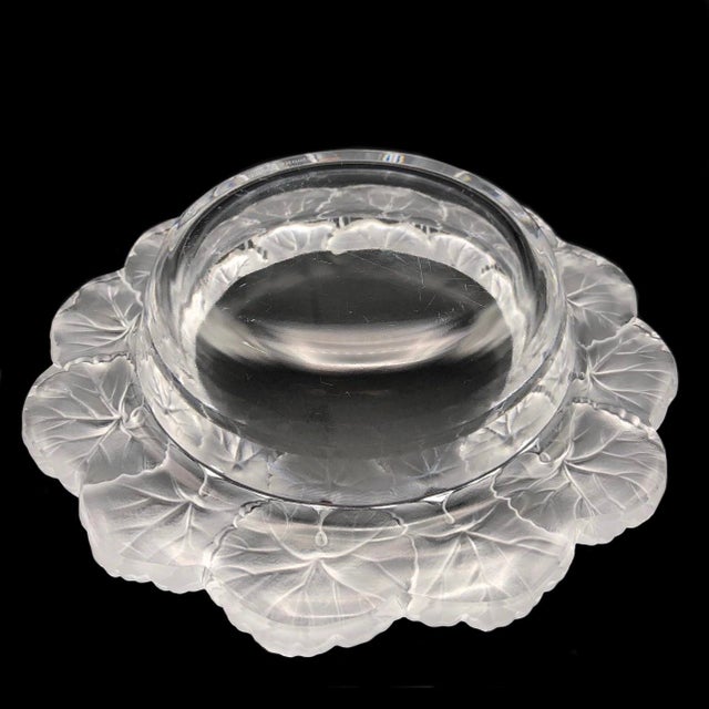 Late 20th Century Lalique Honfleur Crystal Bowls, Pair of Two | Frosted French Crystal Catchall, 8.75 Inch Round For Sale - Image 5 of 6