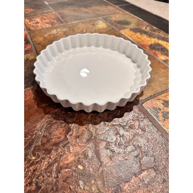 Ceramic French Culinaire Quiche Tart Round Porcelain Baking Dish For Sale - Image 7 of 7