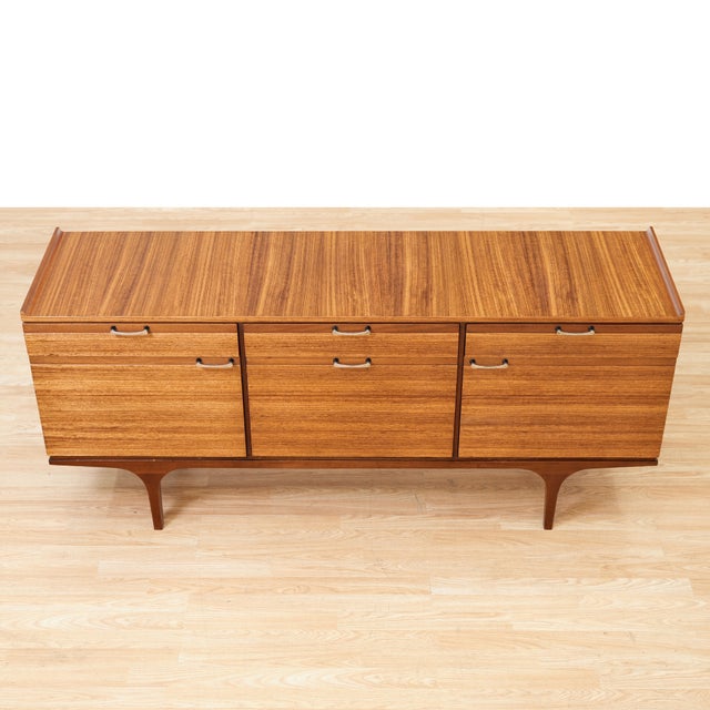 Meredew C13 - Mid Century Credenza by Meredew of Letchworth For Sale - Image 4 of 9