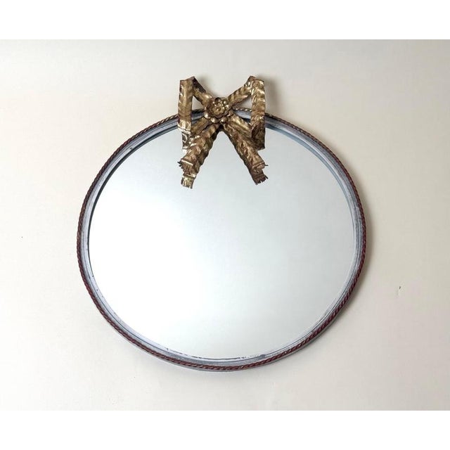 Hollywood Regency Italian Hollywood Regency Round Gilt Bow Wall Mirror, 1960 For Sale - Image 3 of 10