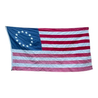 Real Vintage Betsy Ross American Revolutionary Flag 13 Stars Cotton 1976 With Beautiful Naturally Faded Patina and Wear. 3x5 For Sale