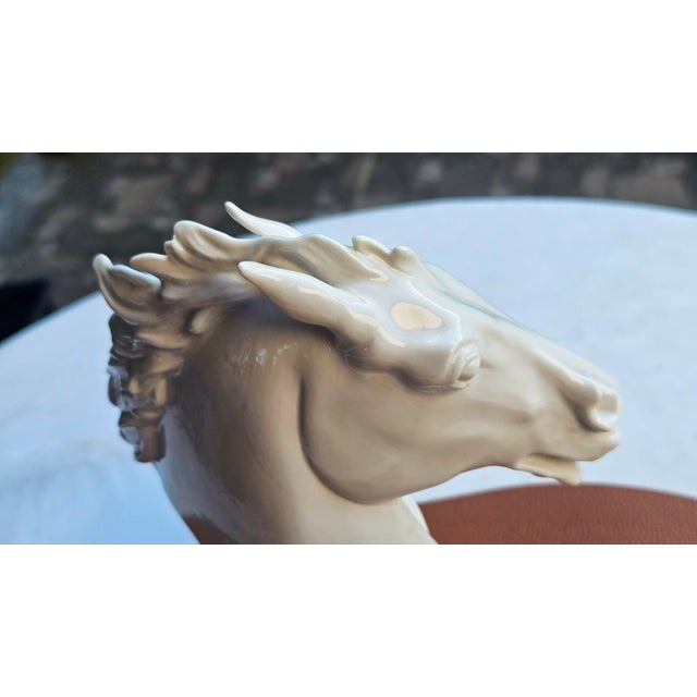 Porcelain horse head, Aelteste Volkstedter Porzellanmanufaktur, Thuringia, 1950s. Dimensions: height 20.5 cm, width 15 cm,...