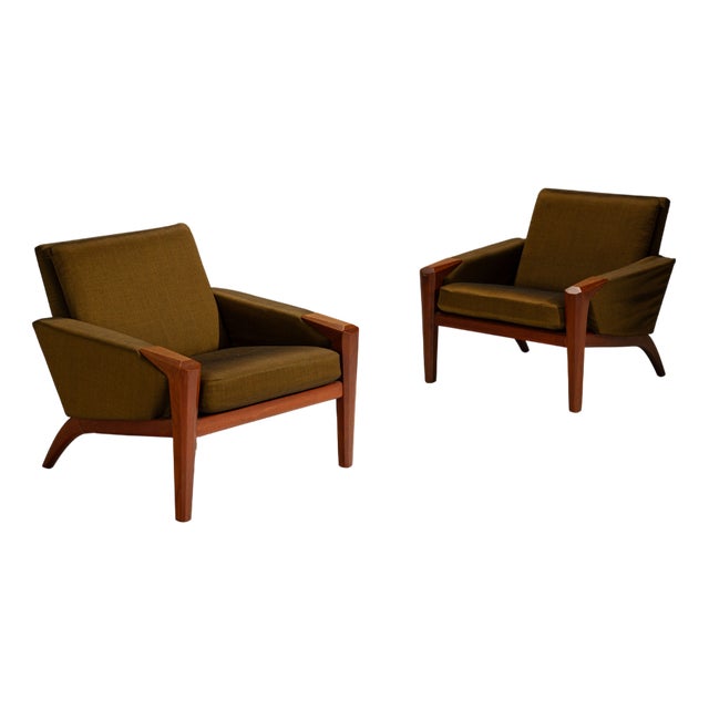 Vintage Danish Lounge Chairs in Olive Green, 1960s, Set of 2 For Sale