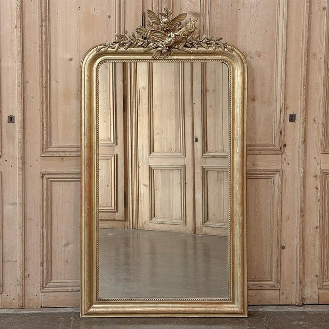 Mid 19th Century 19th Century French Louis XVI Giltwood Mirror With Lovebirds For Sale - Image 5 of 17