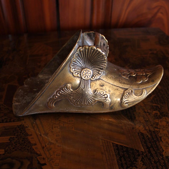 19th Century Brass Stirrups With Anthemion Ornament, 19th Century Spanish Colonial For Sale - Image 5 of 11