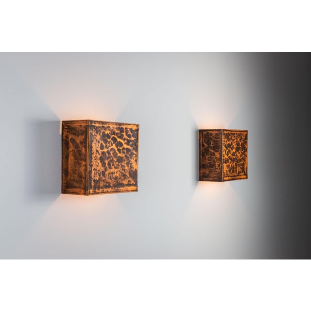 Mid-Century Modern Square Textured Brass Wall Lamps, 1970s, Set of 2 For Sale - Image 3 of 12