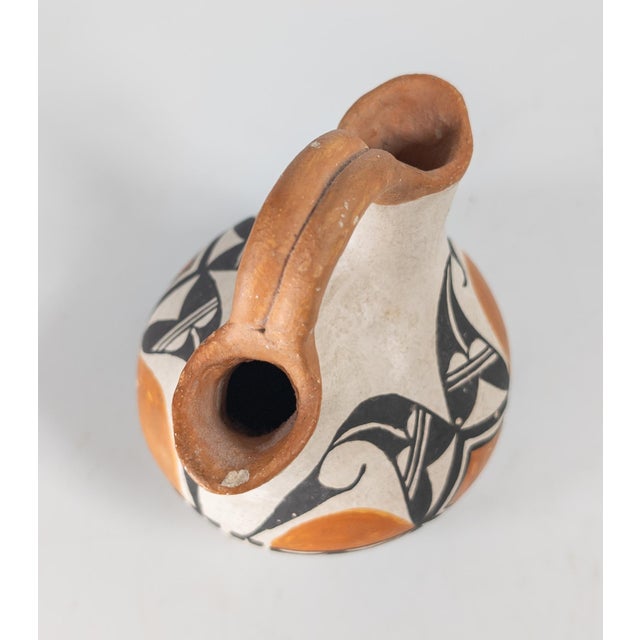 Antique White Mid-Century Southwest Native American Indian Acoma Polychrome Wedding Vase For Sale - Image 8 of 10
