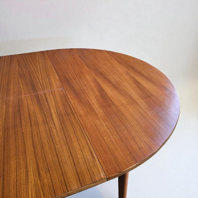 Brown Scandinavian Round Extendable Table in Teak, 1960s For Sale - Image 8 of 12
