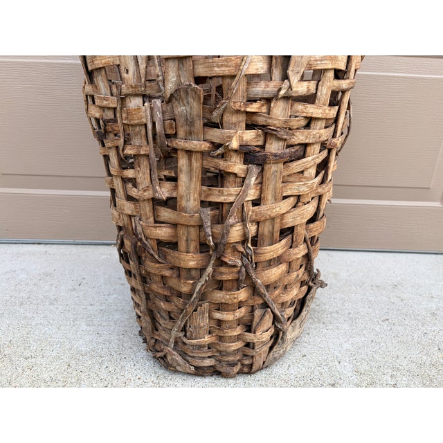 19th-Century French Handwoven Oak Harvest Basket For Sale - Image 9 of 14