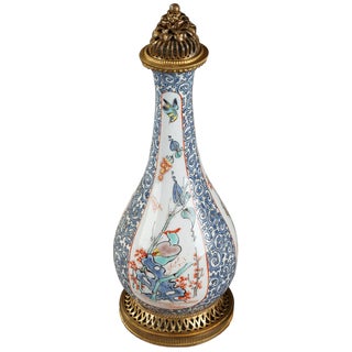 Late 19th-Century Porcelain Perfume Bottle from Samson, Paris For Sale