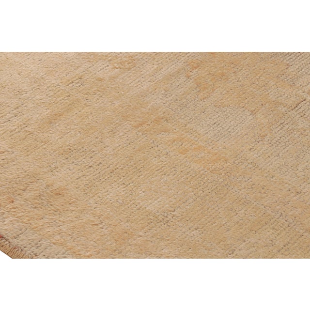 20 Century Antique Turkish Oushak Rug in Beige, Orange All Over Pattern For Sale In New York - Image 6 of 8