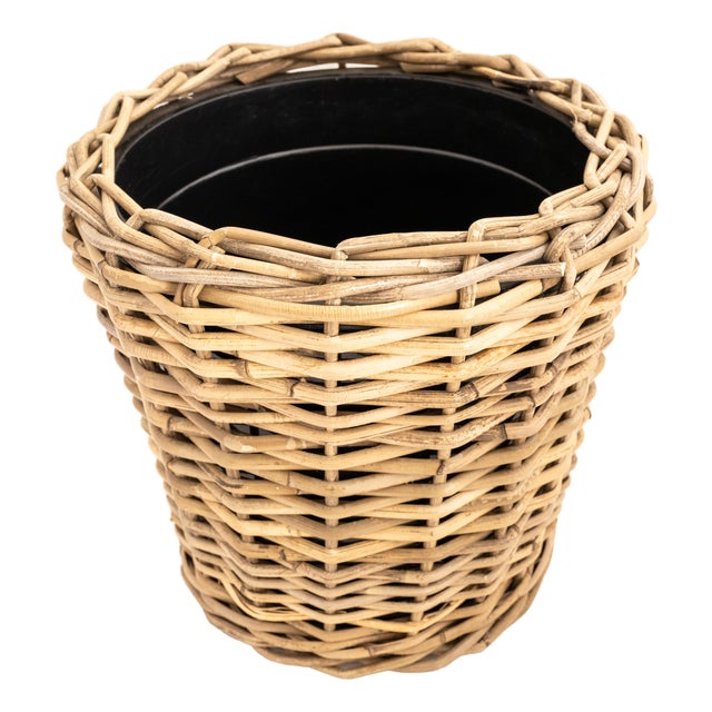 Artifacts Rattan Round Planter with Black Plastic Insert, Natural, 11" For Sale