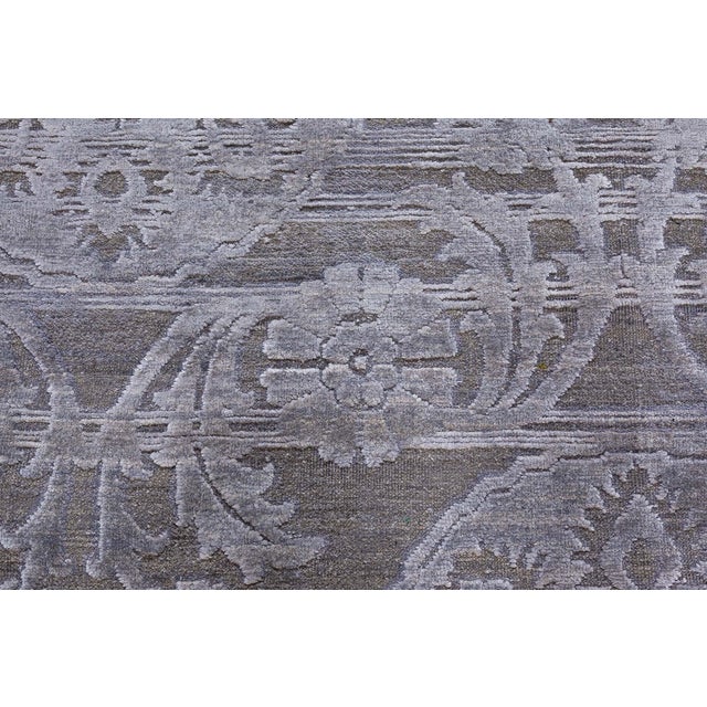 Modern Indian Custom Rug in Tonal Grays – Floral Design by Doris Leslie Blau For Sale - Image 9 of 10