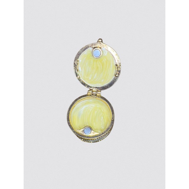 Shabby Chic Green Elephant Pill Box Trinket Box – May Birthstone Gift – Mini Jewelry Keepsak For Sale - Image 3 of 12