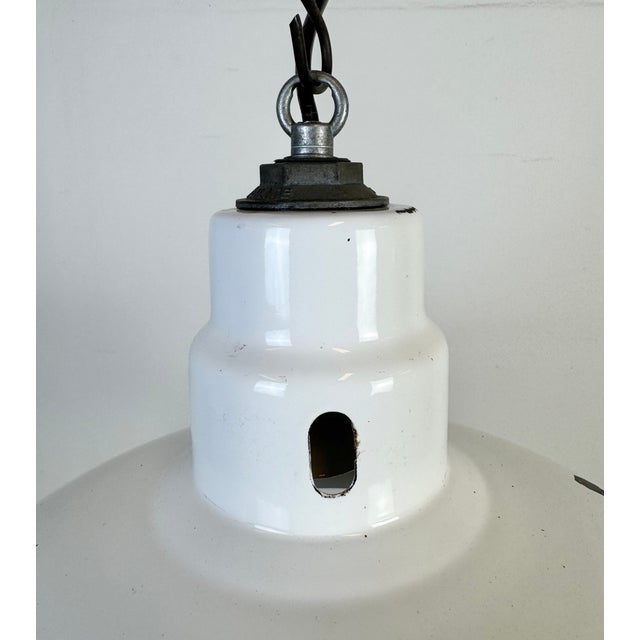 Industrial Industrial White Enamel Factory Pendant Lamp from Abolite, 1960s For Sale - Image 3 of 17