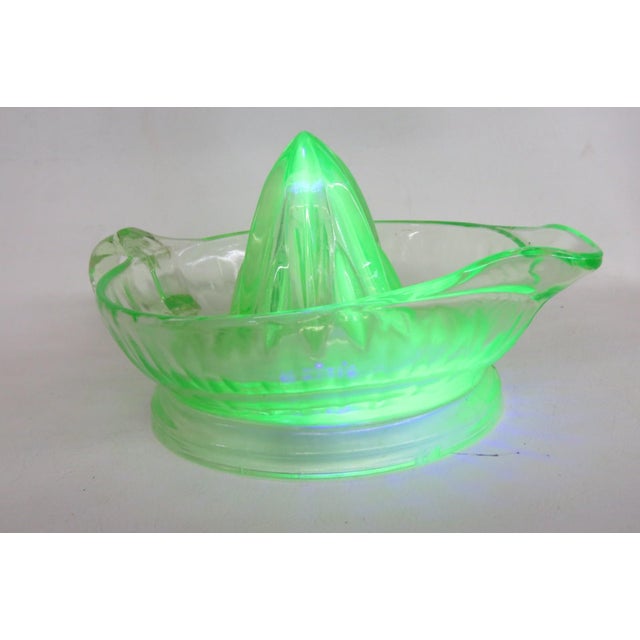 Art Deco Green Uranium Vaseline Depression Glass Juicer Reamer Citrus Serving Dish 4919b For Sale - Image 3 of 15