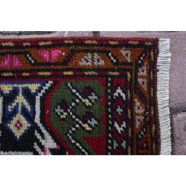 Textile 1960s Turkish Vintage Traditional Oushak Doormat Rug For Sale - Image 7 of 13