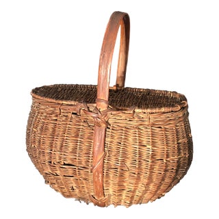 Vintage Early 20th Century Rustic Old American Wicker and Willow Fishing Creel For Sale