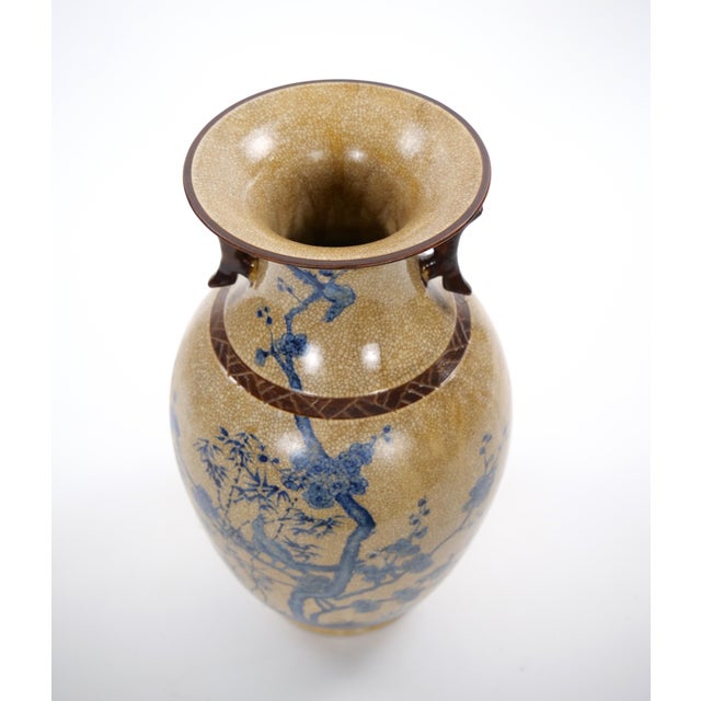 Chinese Chinese Blue and White Porcelain Decorative Vase With Phoenix Decoration For Sale - Image 3 of 11