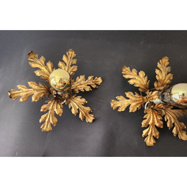 Hollywood Regency Florentine Flower-Shaped Gilt Flush Mount with Hand-Forged, Floral, Gilded with Gold Leaf in the style of Hans Kögl, Italy, 1960s For Sale - Image 10 of 18