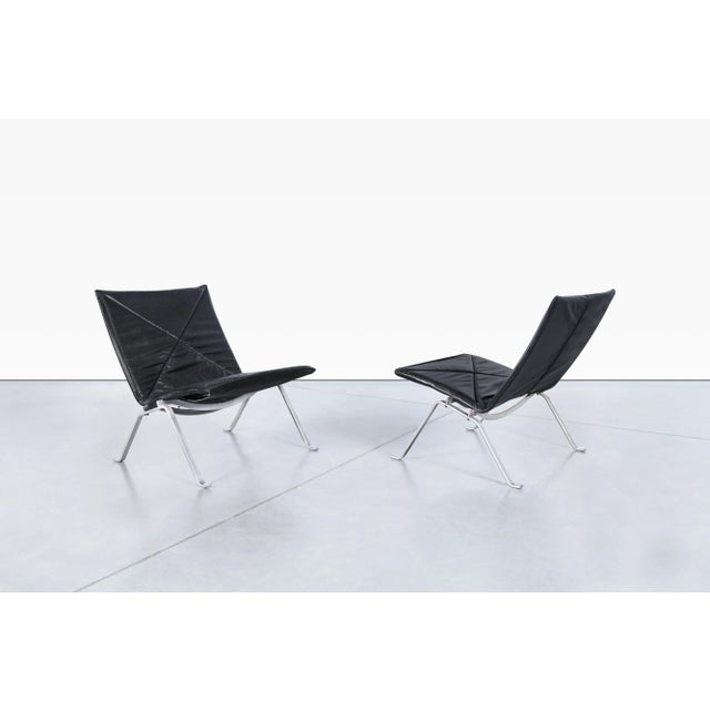 Mid-Century Modern Mid-Century Pk22 Leather Lounge Chairs by Poul Kjaerholm for E. Kold Christensen For Sale - Image 3 of 12