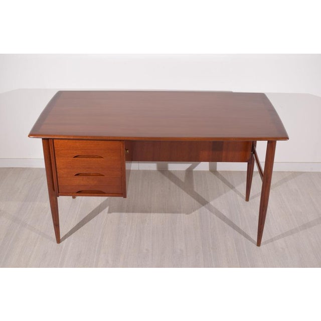 Vintage Writing Desk, Italy, 1960 For Sale - Image 4 of 15