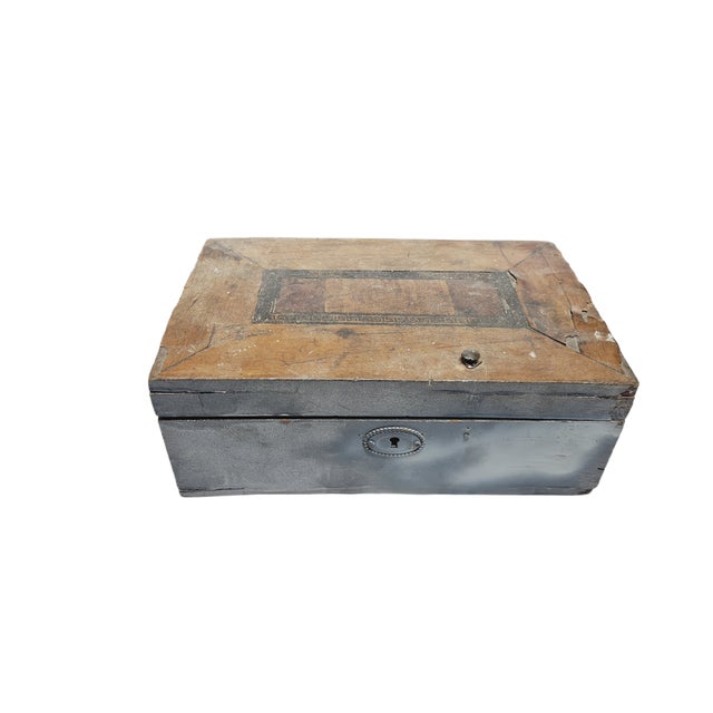 Box with Marquetry, 1900s For Sale - Image 15 of 15