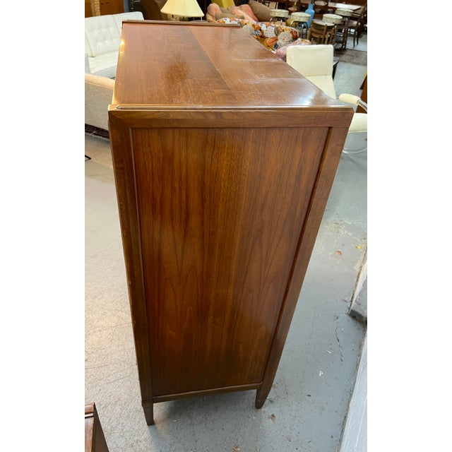 Mid-Century Modern Sculpted Walnut Dresser by Hoke Wood Products For Sale In New York - Image 6 of 14