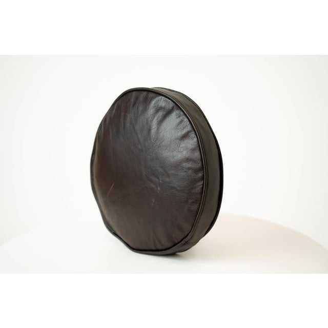 Mid-Century Modern Modern Black and White Pinwheel Round Leather Throw Pillow For Sale - Image 3 of 3