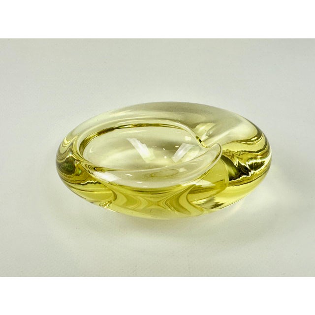 Mid-Century Modern Art Glass Ashtray attributed to Miloslav Klinger for Železný Brod, 1960s For Sale - Image 3 of 8