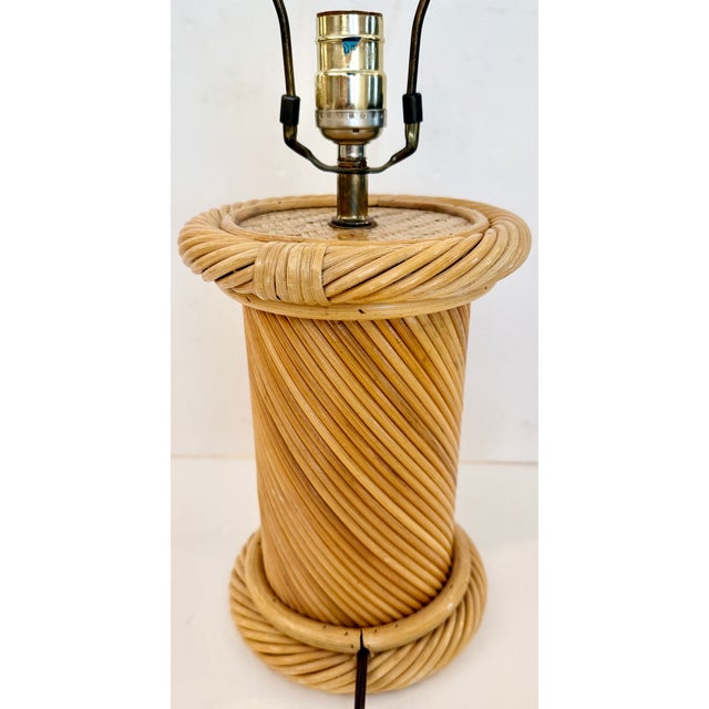 Mid-Century Modern Boho Chic Twisted Pencil Reed Table Lamp For Sale - Image 3 of 7